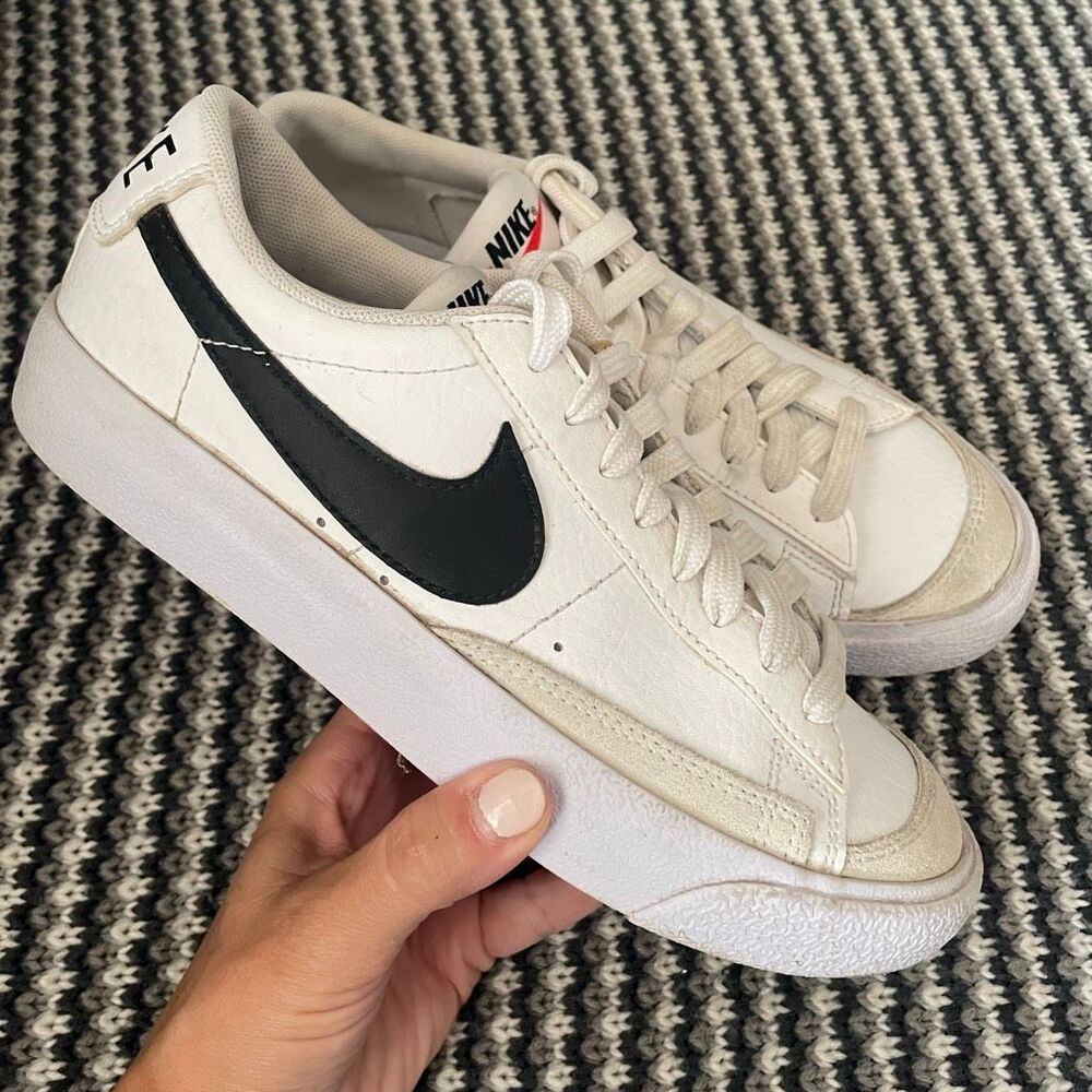 Nike Kids' Grade School Blazer Low '77 Shoes Size 4Y